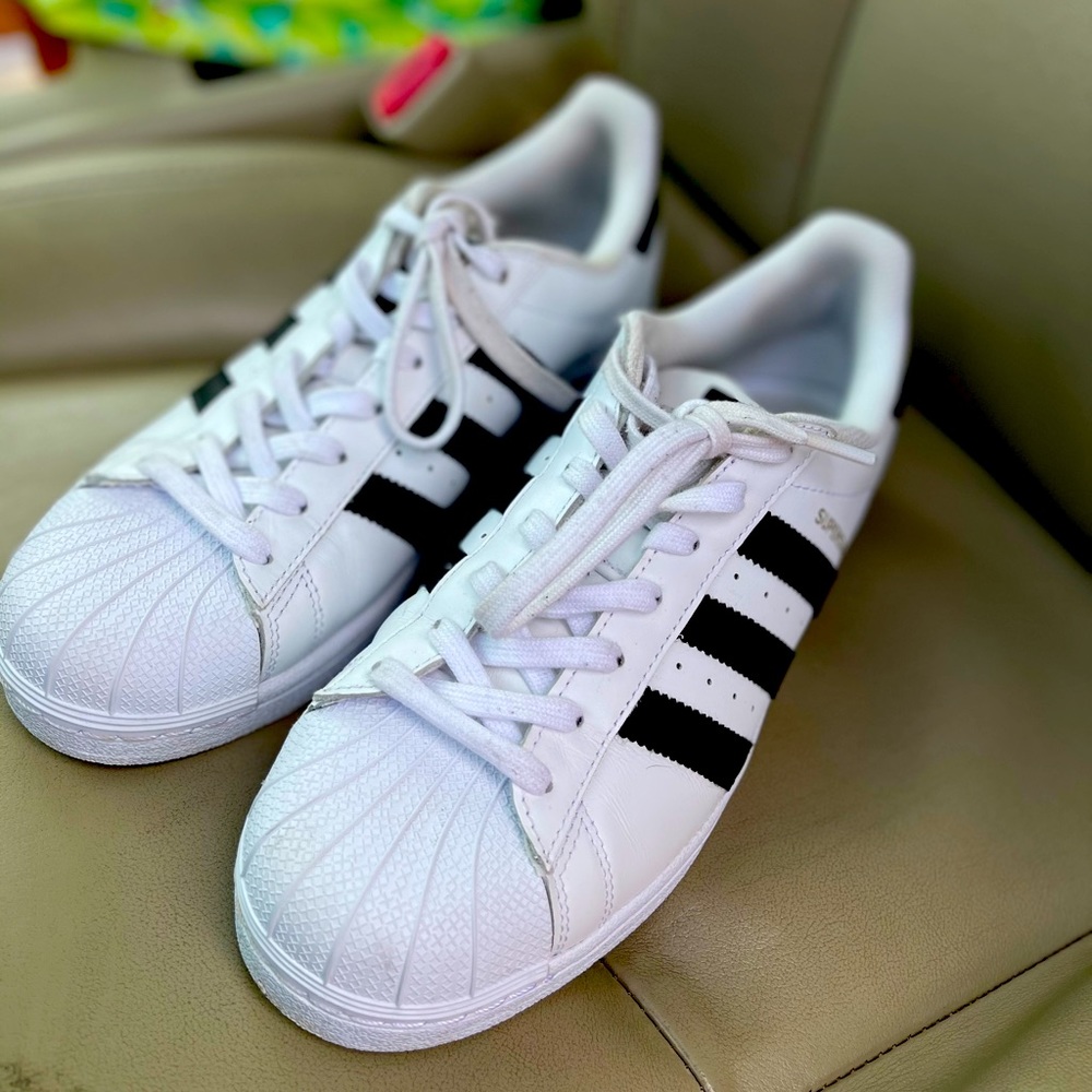 Adidas Superstars Unisex Size 9